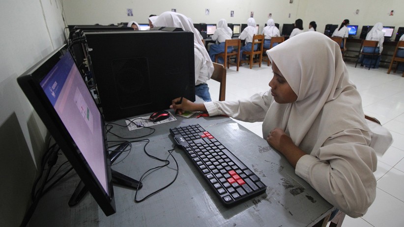 Jutaan Pelajar SMK di Tanah Air Ikuti UNBK, Begini Suasananya - Bagian 5