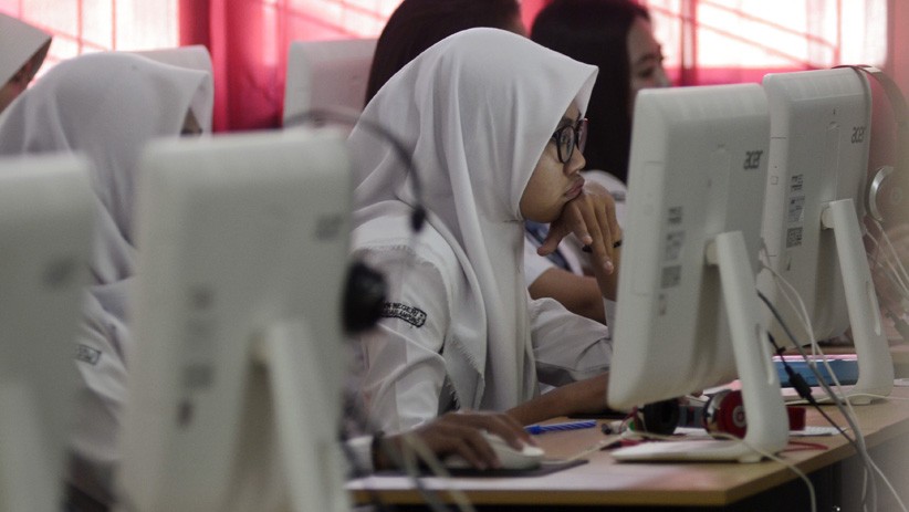Jutaan Pelajar SMK di Tanah Air Ikuti UNBK, Begini Suasananya - Bagian 6