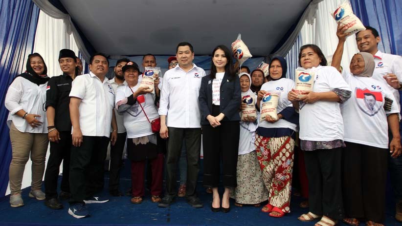 HT Bagikan Beras Murah untuk Warga Bekasi dan Jakarta Pusat - Bagian 3