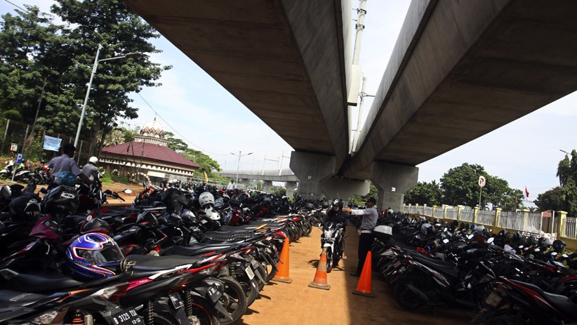 Parkir di Stasiun MRT, Tarif Motor Rp2.000 dan Mobil Rp5.000 per Hari - Bagian 2