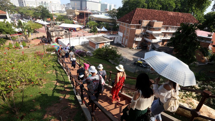 Jalan-Jalan ke Kota Tua Melaka Malaysia, Menikmati Wisata Sejarah - Bagian 4