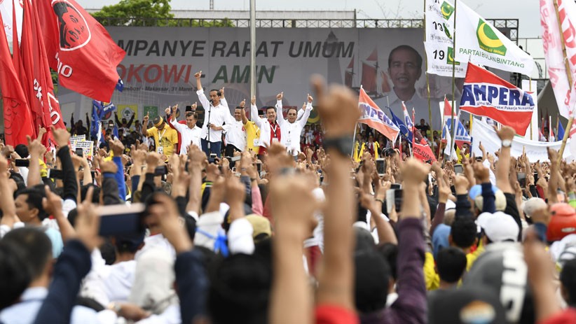 Jokowi Didampingi JK Kampanye Terbuka di Makassar - Bagian 2