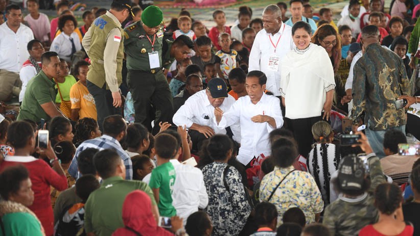 Presiden Jokowi Kunjungi Pengungsi Korban Banjir Bandang Sentani