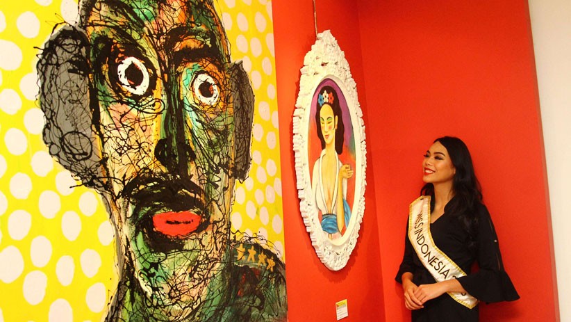 Alya Nurshabrina Buka Pameran Lukisan Bertajuk 