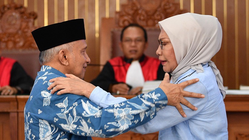 Momen Pertemuan Amien Rais dan Ratna Sarumpaet pada Sidang Kasus Hoaks - Bagian 1