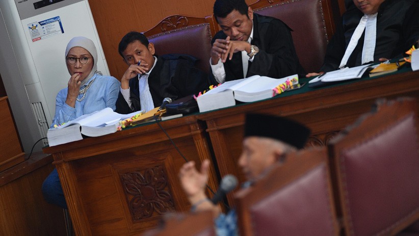 Momen Pertemuan Amien Rais dan Ratna Sarumpaet pada Sidang Kasus Hoaks - Bagian 4