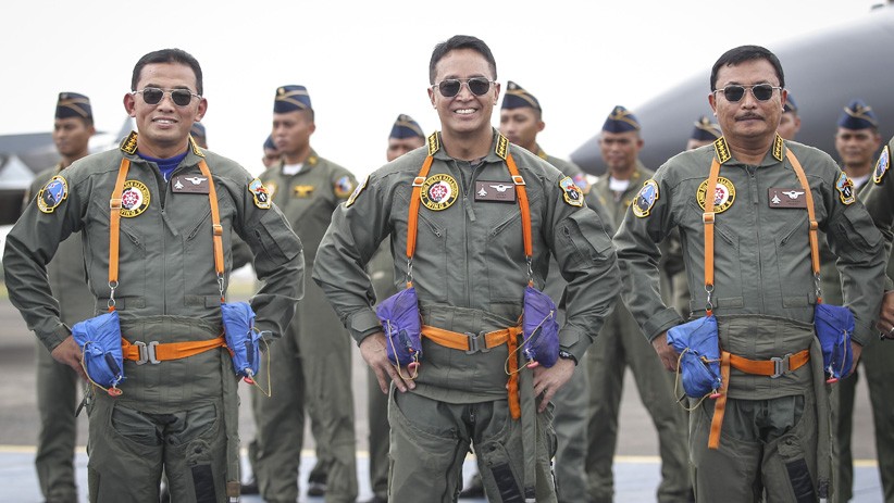 KSAU Ajak KSAD dan KSAL Joy Flight Pesawat Sukhoi SU-30 - Bagian 2