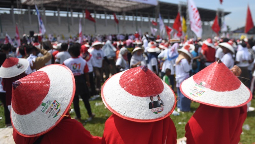Jokowi-Ma’ruf Amin Targetkan 60 Persen Suara di Karawang - Bagian 3
