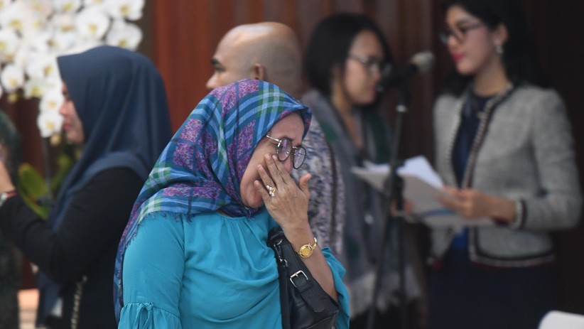 Momen Haru WNI yang Disandera Kelompok Abu Sayyaf Kembali ke Keluarga - Bagian 4