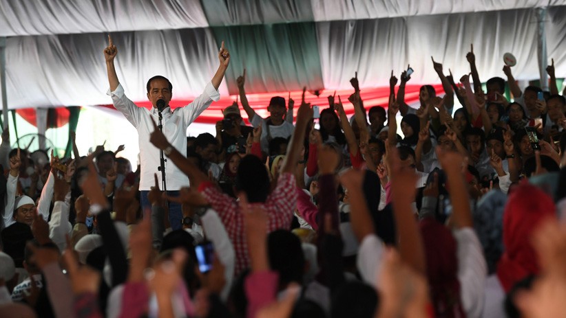 Ribuan Pendukung Sambut Jokowi Kampanye Terbuka di Sentul - Bagian 1