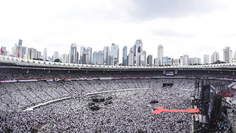 Lautan Manusia Pendukung Jokowi-Ma'ruf Amin Putihkan GBK - Bagian 3