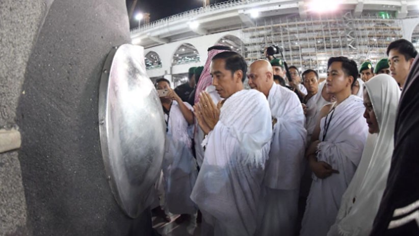 Presiden Jokowi dan Keluarga Masuk ke Dalam Kakbah saat Ibadah Umrah - Bagian 4