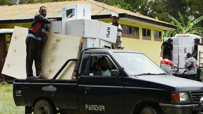 Potret Distribusi Logistik Pemilu ke Daerah Terpencil di Indonesia - Bagian 5
