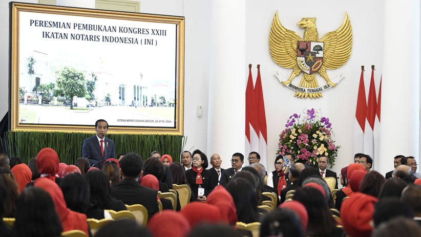 Presiden Jokowi Buka Kongres Ikatan Notaris Indonesia di Istana Bogor - Bagian 1