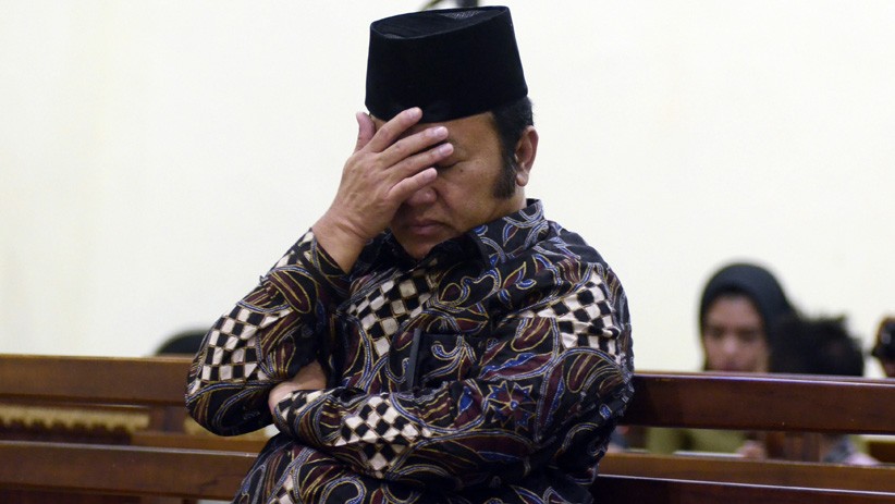 Terbukti Korupsi, Zainudin Hasan Divonis 12 Tahun Penjara - Bagian 1