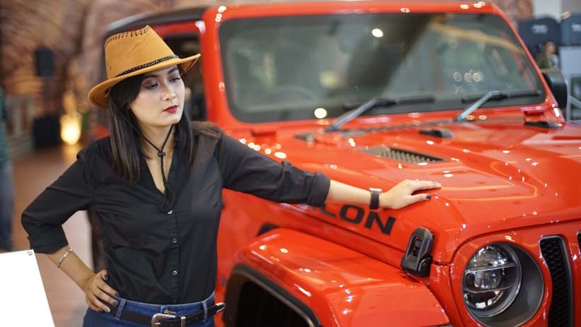 Deretan SPG-SPG Cantik di Pameran IIMS 2019 - Bagian 7