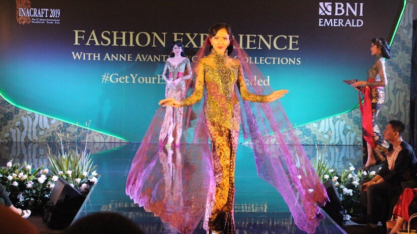 BNI Emerald Dukung Koleksi Busana Anne Avantie di Ajang Inacraft 2019 - Bagian 3