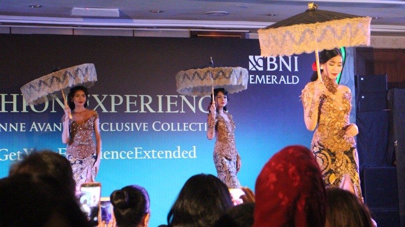 BNI Emerald Dukung Koleksi Busana Anne Avantie di Ajang Inacraft 2019 - Bagian 4