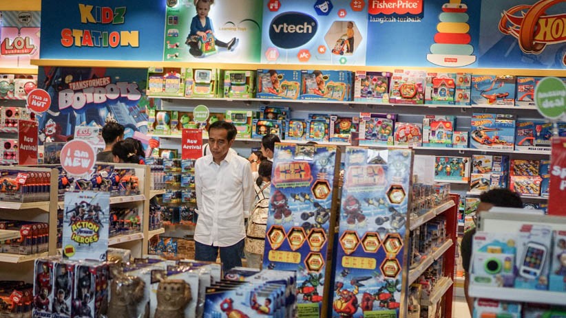 Menikmati Liburan di Solo, Jokowi dan Keluarga Jalan-Jalan ke Mal - Bagian 3