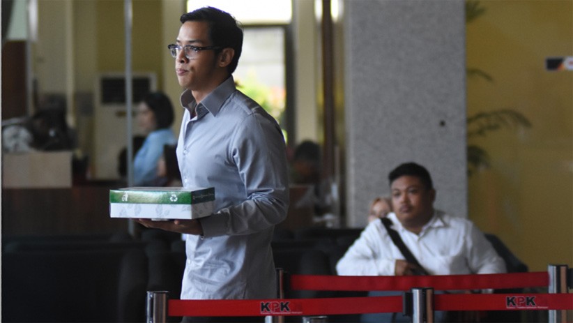 Putra Setnov Diperiksa KPK terkait Kasus Proyek PLTU Riau-1 - Bagian 1