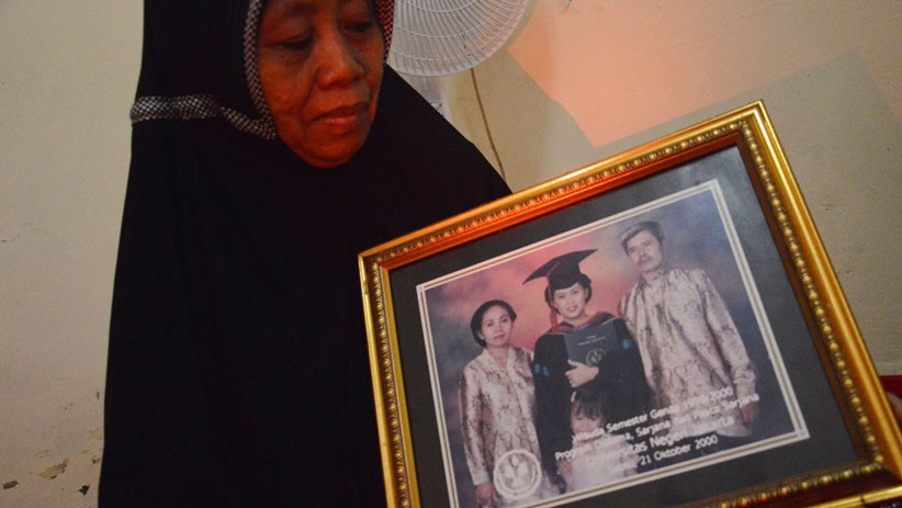 KPU Berikan Santunan kepada Keluarga Petugas KPPS yang Meninggal Dunia - Bagian 3