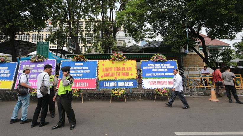 KPU Kebanjiran Karangan Bunga Dukungan sebagai Penyelenggara Pemilu - Bagian 2