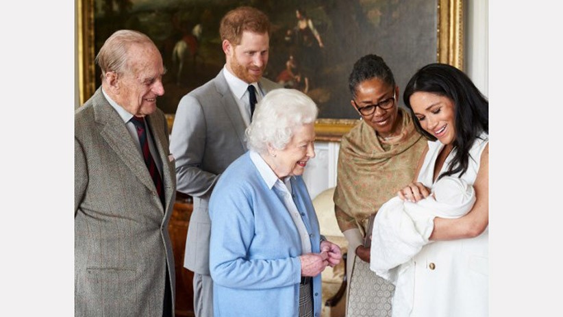 Momen Pangeran Harry dan Meghan Perkenalkan Archie kepada Ratu Elizabeth - Bagian 1