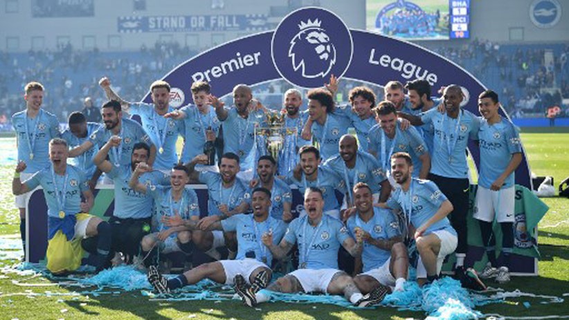 Momen Manchester City Angkat Trofi Liga Inggris 2018/2019 - Bagian 4