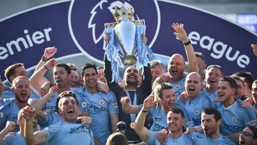 Momen Manchester City Angkat Trofi Liga Inggris 2018/2019 - Bagian 2