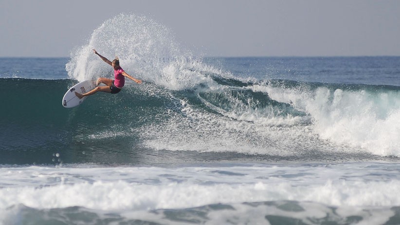 Aksi Peselancar Mancanegara Ikuti Kejuaraan Dunia di Bali - Bagian 1