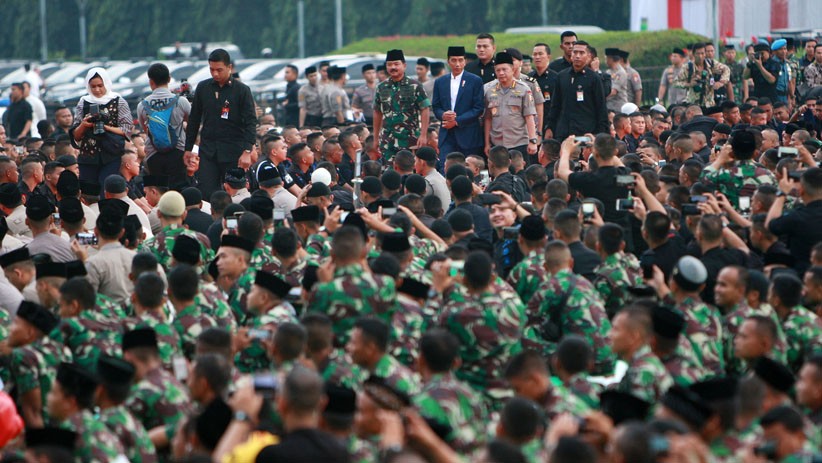 Presiden Jokowi Buka Puasa Bersama Prajurit TNI-Polri - Bagian 2