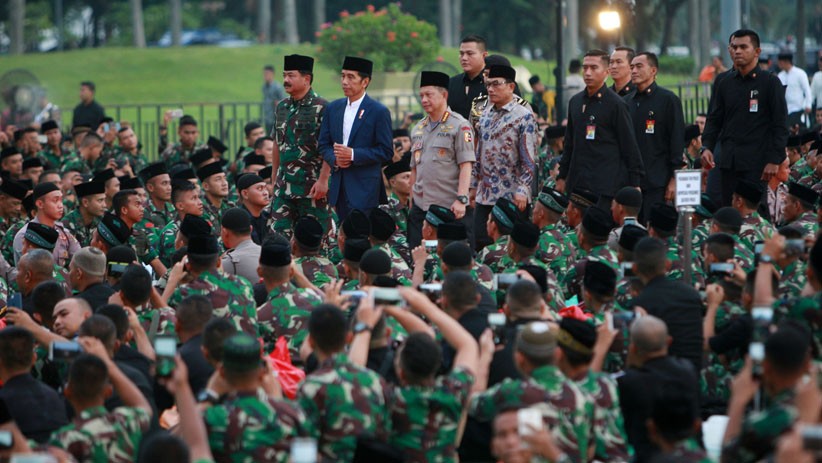 Presiden Jokowi Buka Puasa Bersama Prajurit TNI-Polri - Bagian 1