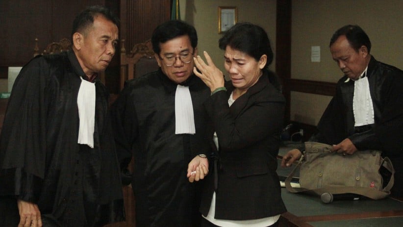 Divonis 6 Tahun Penjara, Hakim Merry Purba Menangis - Bagian 3
