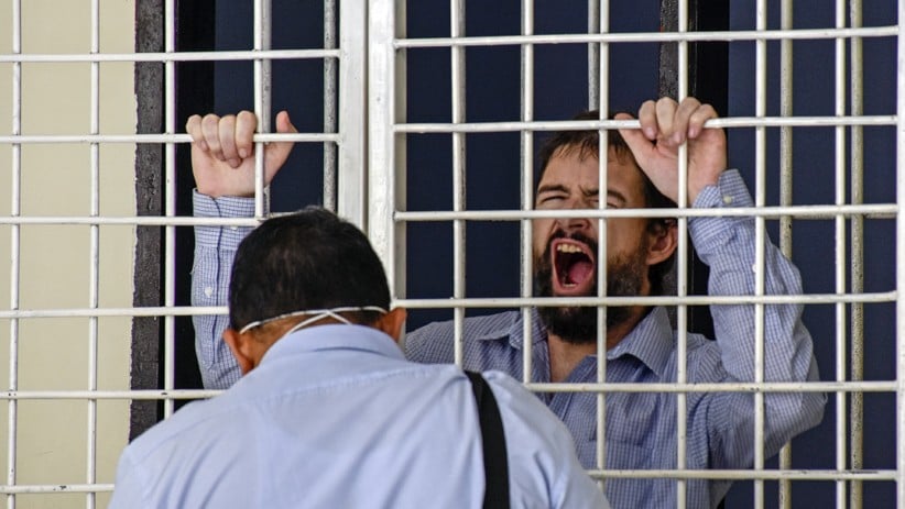 Selundupkan Sabu ke NTB, Warga Prancis Divonis Hukuman Mati - Bagian 1