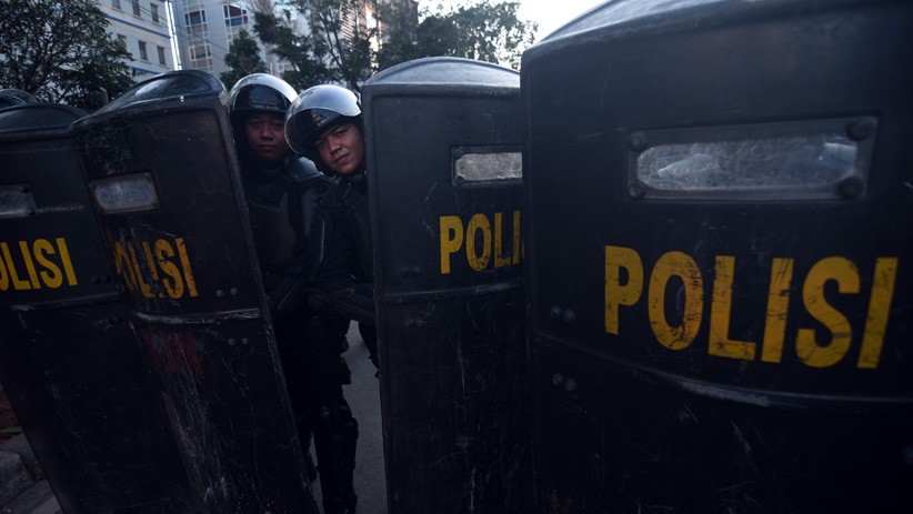 Antisipasi Kericuhan, Polisi Siaga di Gedung Bawaslu - Bagian 2