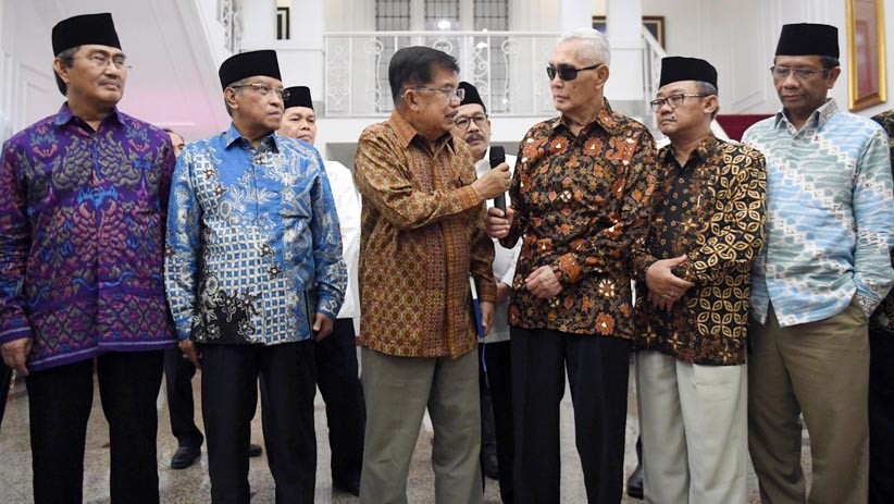 Wapres JK Kumpulkan Tokoh-Tokoh Nasional Bahas Persatuan Bangsa - Bagian 2