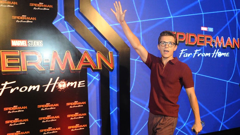 Tom Holland, Aktor Spider-Man Sapa Penggemar di Bali - Bagian 2