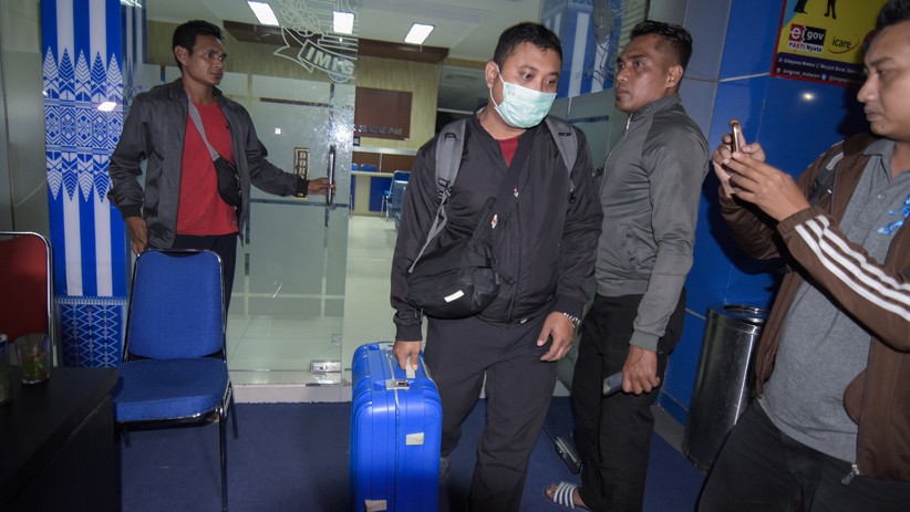 Geledah Kantor Imigrasi Mataram, KPK Bawa 2 Koper Dokumen - Bagian 1