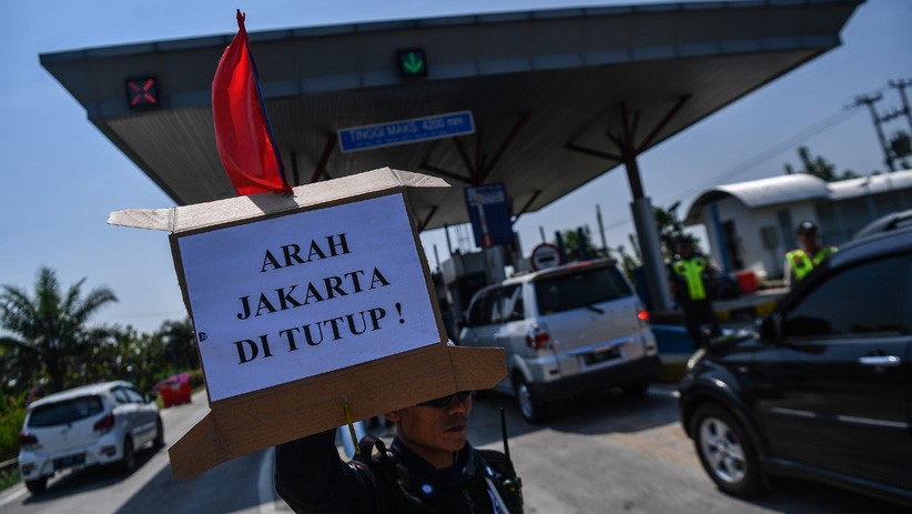 Sistem Satu Arah Berlaku, Lalu Lintas Tol Cipali Ramai Lancar - Bagian 3