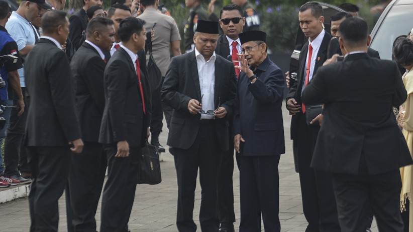 Pemakaman Ani Yudhoyono Dihadiri Tokoh-Tokoh, Diantaranya Habibie dan Megawati - Bagian 2
