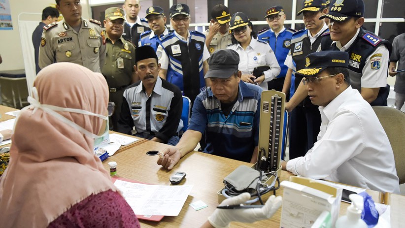 Menhub Tinjau Pelayanan dan Fasilitas Terminal Pulo Gebang - Bagian 2