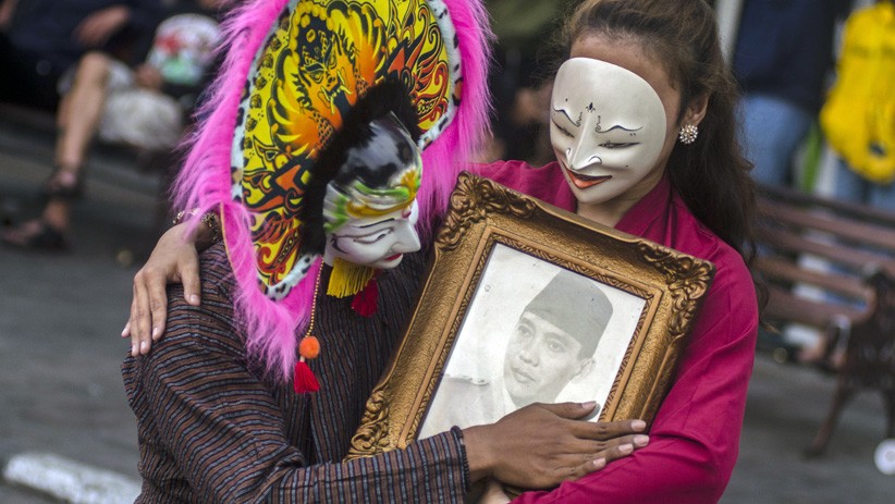 Aksi Penari Kontemporer Peringati Hari Lahir Soekarno - Bagian 2