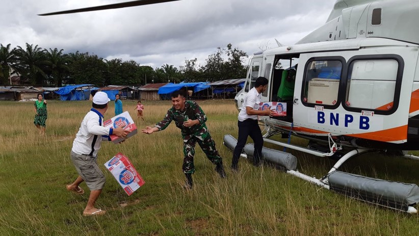 BNPB Kerahkan Helikopter Evakuasi Korban Banjir Bandang Konawe yang Terisolir - Bagian 2