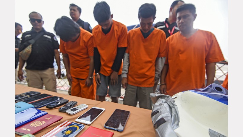 Bareskrim Polri Tangkap 6 Warga Malaysia Penyelundup 37 Kilogram Sabu - Bagian 3