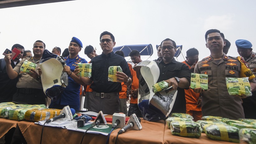 Bareskrim Polri Tangkap 6 Warga Malaysia Penyelundup 37 Kilogram Sabu - Bagian 1