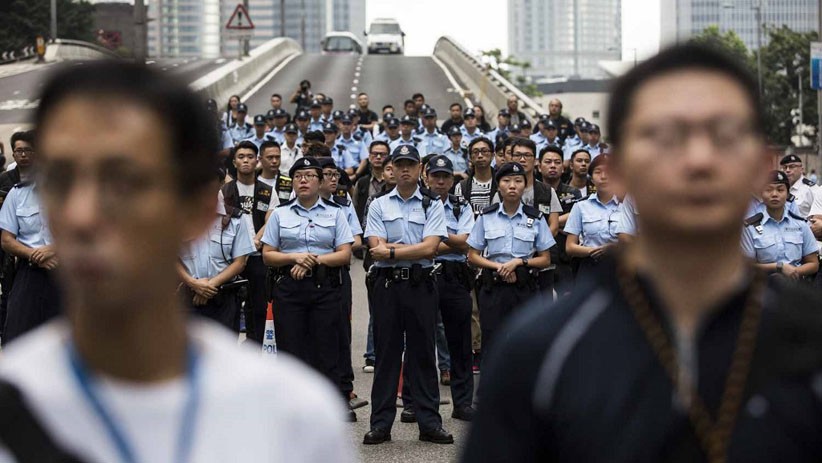 2 Juta Orang Turun ke Jalan Tuntut Pemimpin Hong Kong Carrie Lam Mundur - Bagian 6