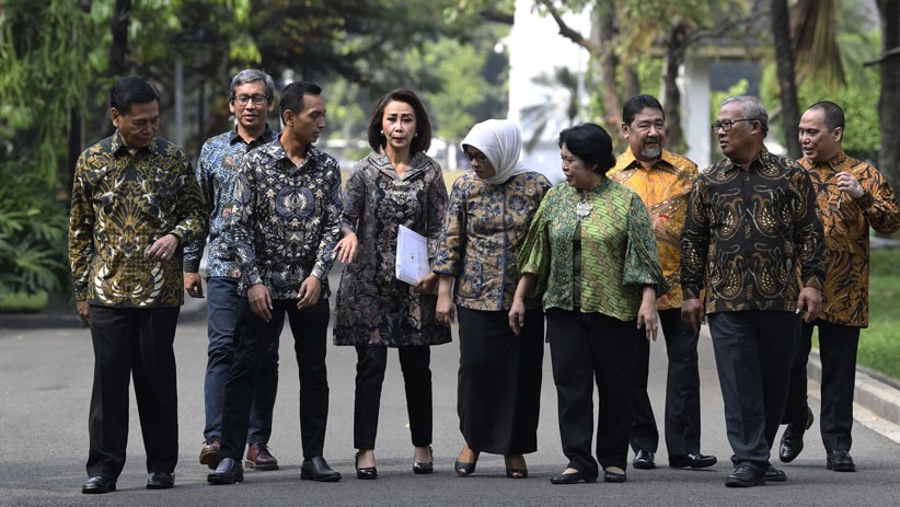 Presiden Jokowi Bertemu Pansel Capim KPK di Istana Merdeka - Bagian 3