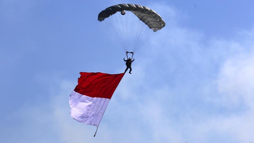 Aksi Pasukan Elite TNI AL Meriahkan HUT ke-63 Penerbangan TNI AL - Bagian 6