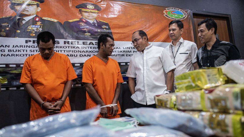 Polri Ungkap Peredaran Narkoba Jaringan Malaysia, 63 Kg Sabu Diamankan - Bagian 2