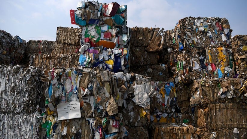 Penampakan Sampah Impor dari Uni Eropa dan Amerika Menumpuk di Mojokerto - Bagian 2